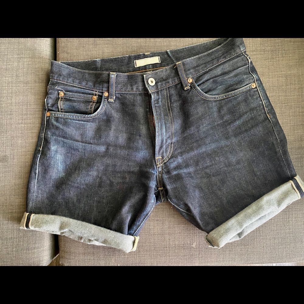 UNIQLO shorts 32 relaxed fit